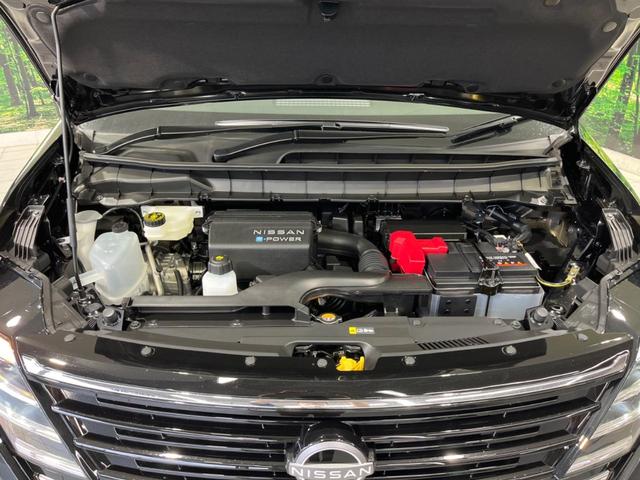 セレナ ｅ－パワー　ハイウェイスターＶ　登録済未使用車　両側電動スライド　純正１２型ナビ　全周囲カメラ　エマージェンシーブレーキ　プロパイロット　ハーフレザーシート　ＥＴＣ２．０　スマートキー　ＬＥＤヘッド　オートライト　純正１６インチＡＷ（19枚目）