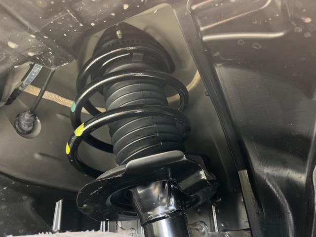セレナ ｅ－パワー　ハイウェイスターＶ　登録済未使用車　両側電動スライド　純正１２型ナビ　全周囲カメラ　エマージェンシーブレーキ　プロパイロット　ハーフレザーシート　ＥＴＣ２．０　スマートキー　ＬＥＤヘッド　オートライト　純正１６インチＡＷ（21枚目）