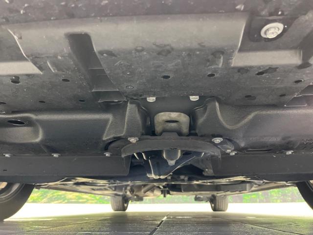 ヴォクシー ハイブリッドＺＳ　煌ＩＩＩ　後期　両側電動スライド　純正９型ナビ　後席モニター　バックカメラ　セーフティセンス　禁煙車　ハーフレザーシート　ドラレコ　スマートキー　ＥＴＣ　ＬＥＤヘッド　オートライト　オートエアコン（20枚目）