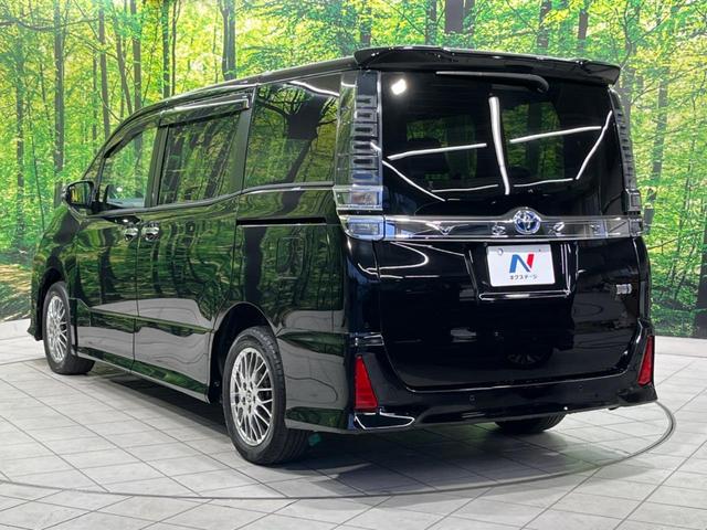 ヴォクシー ハイブリッドＺＳ　煌ＩＩＩ　後期　両側電動スライド　純正９型ナビ　後席モニター　バックカメラ　セーフティセンス　禁煙車　ハーフレザーシート　ドラレコ　スマートキー　ＥＴＣ　ＬＥＤヘッド　オートライト　オートエアコン（24枚目）