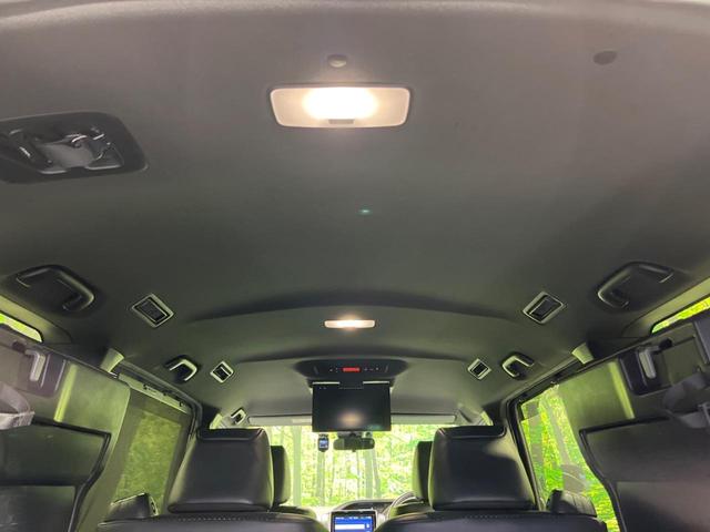 ヴォクシー ハイブリッドＺＳ　煌ＩＩＩ　後期　両側電動スライド　純正９型ナビ　後席モニター　バックカメラ　セーフティセンス　禁煙車　ハーフレザーシート　ドラレコ　スマートキー　ＥＴＣ　ＬＥＤヘッド　オートライト　オートエアコン（42枚目）