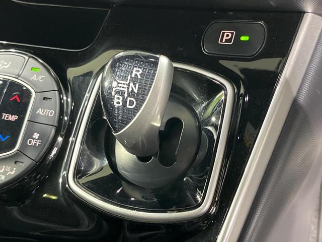 ヴォクシー ハイブリッドＺＳ　煌ＩＩＩ　後期　両側電動スライド　純正９型ナビ　後席モニター　バックカメラ　セーフティセンス　禁煙車　ハーフレザーシート　ドラレコ　スマートキー　ＥＴＣ　ＬＥＤヘッド　オートライト　オートエアコン（59枚目）