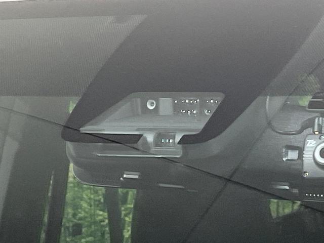 エスクァイア Gi プレミアムパッケージ ブラックテーラード 後期 両側電動スライド BIG-X9型ナビ 後席モニター バックカメラ セーフティセンス 禁煙車 ETC ドラレコ スマートキー シートヒーター ハーフレザーシート LEDヘッド オートライト(7枚目)