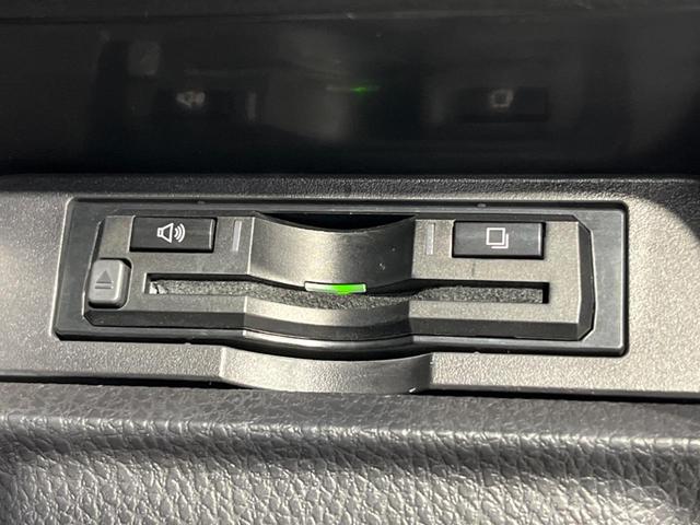 エスクァイア Gi プレミアムパッケージ ブラックテーラード 後期 両側電動スライド BIG-X9型ナビ 後席モニター バックカメラ セーフティセンス 禁煙車 ETC ドラレコ スマートキー シートヒーター ハーフレザーシート LEDヘッド オートライト(41枚目)