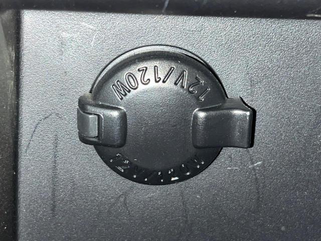 エスクァイア Gi プレミアムパッケージ ブラックテーラード 後期 両側電動スライド BIG-X9型ナビ 後席モニター バックカメラ セーフティセンス 禁煙車 ETC ドラレコ スマートキー シートヒーター ハーフレザーシート LEDヘッド オートライト(51枚目)