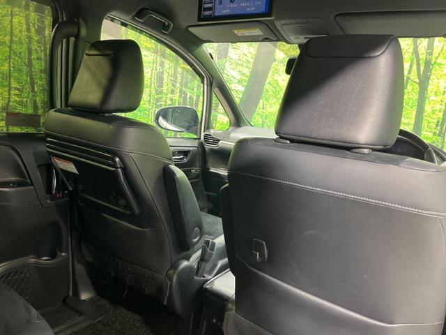 エスクァイア Gi プレミアムパッケージ ブラックテーラード 後期 両側電動スライド BIG-X9型ナビ 後席モニター バックカメラ セーフティセンス 禁煙車 ETC ドラレコ スマートキー シートヒーター ハーフレザーシート LEDヘッド オートライト(52枚目)