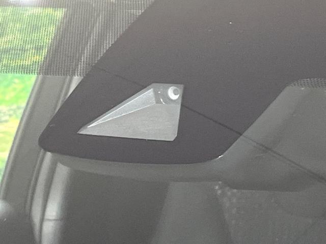 プリウス Sセーフティプラス 純正ナビ バックカメラ セーフティセンス 禁煙車 ETC ドラレコ スマートキー パークアシスト LEDヘッド オートライト オートエアコン 純正15インチAW Bluetooth再生 フルセグ(5枚目)