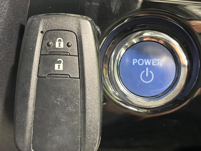 プリウス Sセーフティプラス 純正ナビ バックカメラ セーフティセンス 禁煙車 ETC ドラレコ スマートキー パークアシスト LEDヘッド オートライト オートエアコン 純正15インチAW Bluetooth再生 フルセグ(7枚目)