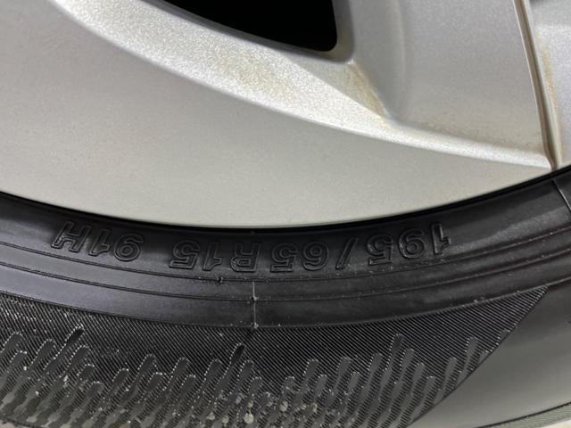 プリウス Sセーフティプラス 純正ナビ バックカメラ セーフティセンス 禁煙車 ETC ドラレコ スマートキー パークアシスト LEDヘッド オートライト オートエアコン 純正15インチAW Bluetooth再生 フルセグ(26枚目)