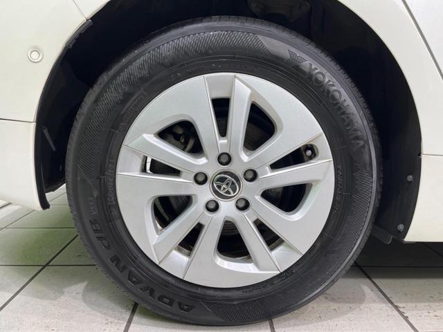 プリウス Sセーフティプラス 純正ナビ バックカメラ セーフティセンス 禁煙車 ETC ドラレコ スマートキー パークアシスト LEDヘッド オートライト オートエアコン 純正15インチAW Bluetooth再生 フルセグ(29枚目)