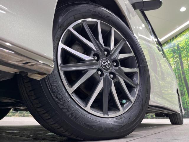 ノア Si ダブルバイビー 後期 モデリスタエアロ 両側電動スライド 純正10型ナビ 後席モニター バックカメラ セーフティセンス 禁煙車 ハーフレザーシート ETC ドラレコ スマートキー LEDヘッド オートライト(14枚目)