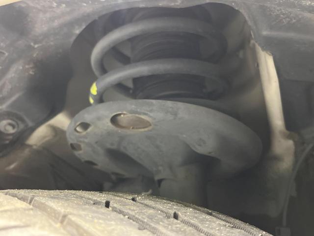 ノア Si ダブルバイビー 後期 モデリスタエアロ 両側電動スライド 純正10型ナビ 後席モニター バックカメラ セーフティセンス 禁煙車 ハーフレザーシート ETC ドラレコ スマートキー LEDヘッド オートライト(21枚目)