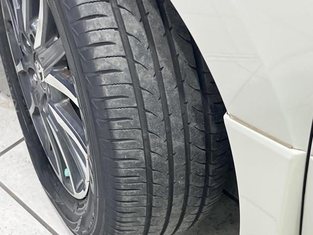 ノア Si ダブルバイビー 後期 モデリスタエアロ 両側電動スライド 純正10型ナビ 後席モニター バックカメラ セーフティセンス 禁煙車 ハーフレザーシート ETC ドラレコ スマートキー LEDヘッド オートライト(32枚目)