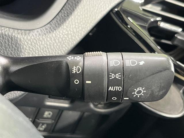 ノア Si ダブルバイビー 後期 モデリスタエアロ 両側電動スライド 純正10型ナビ 後席モニター バックカメラ セーフティセンス 禁煙車 ハーフレザーシート ETC ドラレコ スマートキー LEDヘッド オートライト(56枚目)