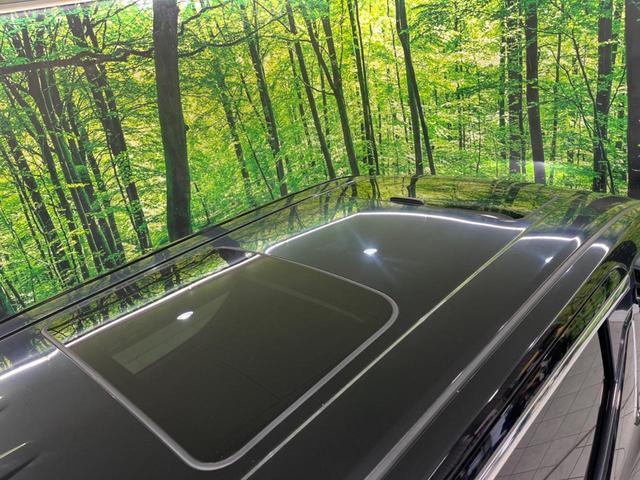 アルファード ２．５Ｓ　ムーンルーフ　後期　両側電動スライド　純正９型ナビ　後席モニター　バックカメラ　セーフティセンス　禁煙車　ドラレコ　スマートキー　ＥＴＣ　ＬＥＤヘッド　オートライト　純正１８インチＡＷ　オートエアコン（3枚目）