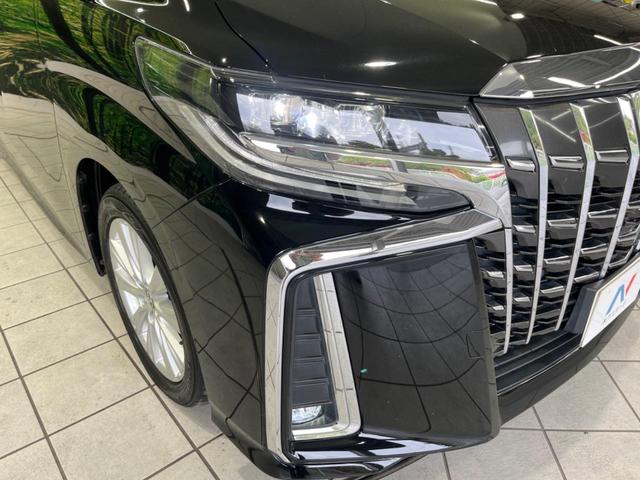 アルファード ２．５Ｓ　ムーンルーフ　後期　両側電動スライド　純正９型ナビ　後席モニター　バックカメラ　セーフティセンス　禁煙車　ドラレコ　スマートキー　ＥＴＣ　ＬＥＤヘッド　オートライト　純正１８インチＡＷ　オートエアコン（13枚目）