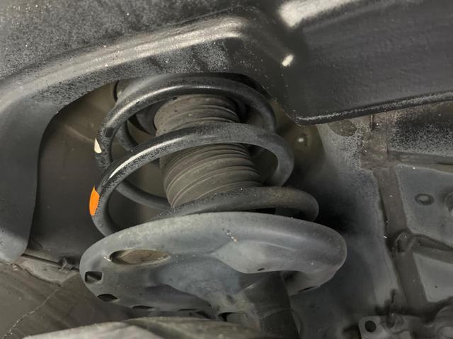 アルファード ２．５Ｓ　ムーンルーフ　後期　両側電動スライド　純正９型ナビ　後席モニター　バックカメラ　セーフティセンス　禁煙車　ドラレコ　スマートキー　ＥＴＣ　ＬＥＤヘッド　オートライト　純正１８インチＡＷ　オートエアコン（21枚目）