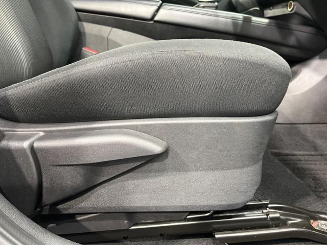 ノート Ｘ　純正９型ナビ　バックカメラ　エマージェンシーブレーキ　　禁煙車　ＥＴＣ　スマートキー　ＬＥＤヘッド　オートライト　オートエアコン　フルセグＴＶ　Ｂｌｕｅｔｏｏｔｈ再生　ＤＶＤ／ＣＤ再生（34枚目）