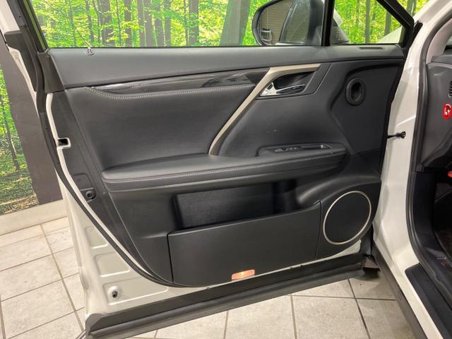 ＲＸ ＲＸ２００ｔ　ターボ　純正１２型ナビ　バックカメラ　セーフティシステムプラス　レーダークルーズ　禁煙車　電動リアゲート　半革シート　ドラレコ　スマートキー　三眼ＬＥＤヘッド　ＥＴＣ２．０　オートライト（42枚目）