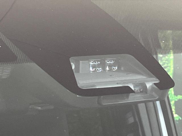 ヴォクシー ハイブリッドV 後期 両側電動スライド 純正10型ナビ 後席モニター バックカメラ セーフティセンス AC100V電源 禁煙車 クルコン ETC2.0 ドラレコ スマートキー LEDヘッド オートライト(7枚目)