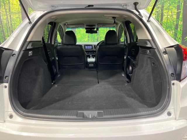 ヴェゼル ハイブリッドZ・ホンダセンシング 純正SDナビ バックカメラ ホンダセンシング アダプティブクルーズ 禁煙車 ハーフレザーシート スマートキー LEDヘッド/フォグ オートライト ルーフレール ETC クルコン 純正17インチAW(10枚目)