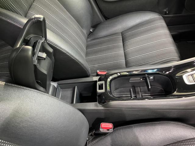 ヴェゼル ハイブリッドZ・ホンダセンシング 純正SDナビ バックカメラ ホンダセンシング アダプティブクルーズ 禁煙車 ハーフレザーシート スマートキー LEDヘッド/フォグ オートライト ルーフレール ETC クルコン 純正17インチAW(59枚目)