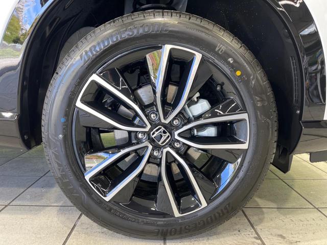 ヴェゼル e:HEV Z 登録済未使用車 純正9型ナビ 全周囲カメラ ホンダセンシング 電動リアゲート ハーフレザーシート ETC2.0 スマートキー LEDヘッド オートライト デュアルオートエアコン 純正18インチAW(33枚目)