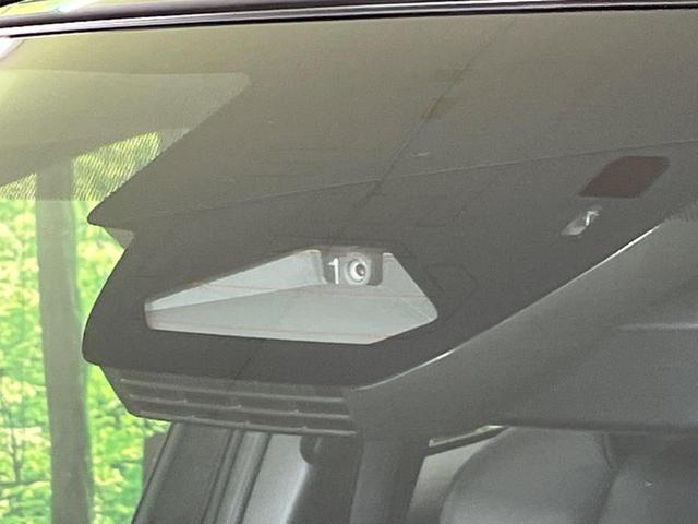 カローラクロス ハイブリッド Z ガラスルーフ 純正10型ナビ 全周囲カメラ セーフティセンス 禁煙車 電動リアゲート ハーフレザーシート パワーシート シートヒーター ドラレコ スマートキー LEDヘッド ルーフレール ETC2.0(6枚目)