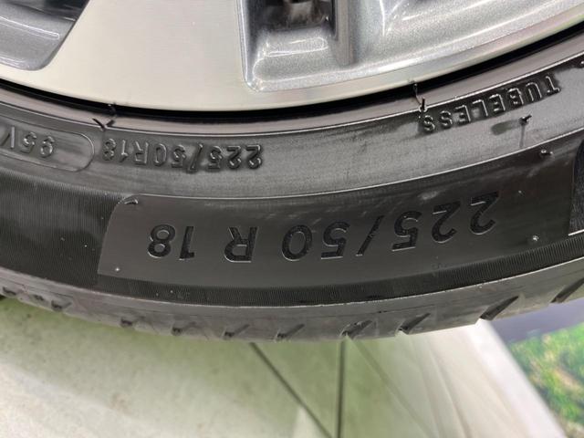 カローラクロス ハイブリッド Z ガラスルーフ 純正10型ナビ 全周囲カメラ セーフティセンス 禁煙車 電動リアゲート ハーフレザーシート パワーシート シートヒーター ドラレコ スマートキー LEDヘッド ルーフレール ETC2.0(29枚目)