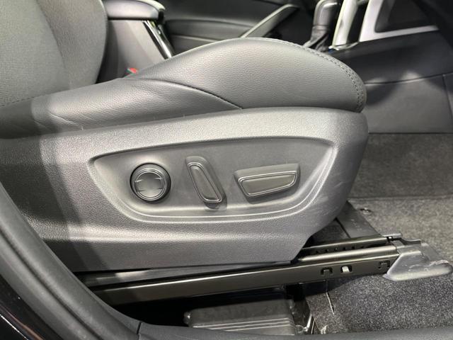 カローラクロス ハイブリッド Z ガラスルーフ 純正10型ナビ 全周囲カメラ セーフティセンス 禁煙車 電動リアゲート ハーフレザーシート パワーシート シートヒーター ドラレコ スマートキー LEDヘッド ルーフレール ETC2.0(36枚目)