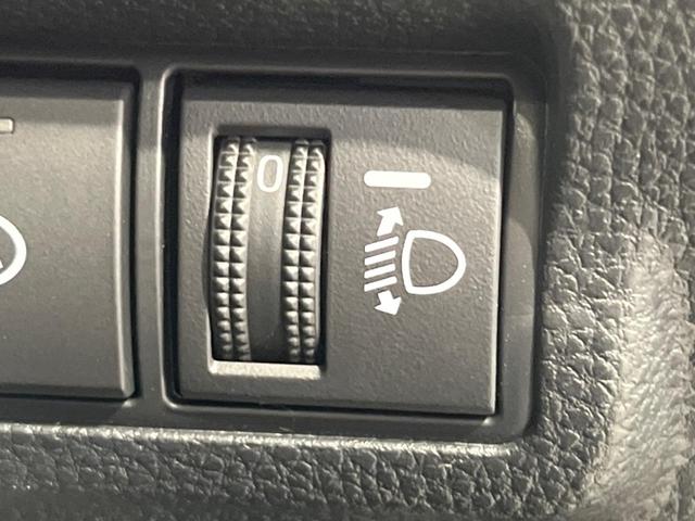 カローラクロス ハイブリッド Z ガラスルーフ 純正10型ナビ 全周囲カメラ セーフティセンス 禁煙車 電動リアゲート ハーフレザーシート パワーシート シートヒーター ドラレコ スマートキー LEDヘッド ルーフレール ETC2.0(49枚目)