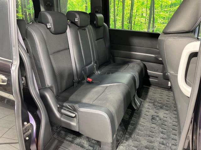 ステップワゴンスパーダ Z クールスピリット 両側電動スライド 純正ナビ バックカメラ 禁煙車 ハーフレザーシート スマートキー HIDヘッド ETC クルコン オートライト オートエアコン 純正17インチAW CD DVD再生 フルセグTV(9枚目)