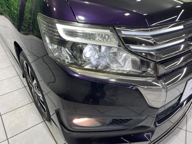 ステップワゴンスパーダ Z クールスピリット 両側電動スライド 純正ナビ バックカメラ 禁煙車 ハーフレザーシート スマートキー HIDヘッド ETC クルコン オートライト オートエアコン 純正17インチAW CD DVD再生 フルセグTV(13枚目)