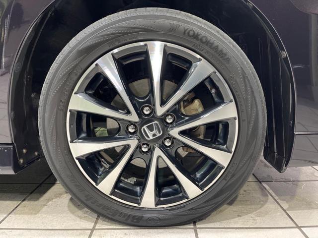 ステップワゴンスパーダ Z クールスピリット 両側電動スライド 純正ナビ バックカメラ 禁煙車 ハーフレザーシート スマートキー HIDヘッド ETC クルコン オートライト オートエアコン 純正17インチAW CD DVD再生 フルセグTV(31枚目)