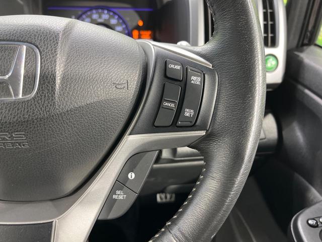 ステップワゴンスパーダ Z クールスピリット 両側電動スライド 純正ナビ バックカメラ 禁煙車 ハーフレザーシート スマートキー HIDヘッド ETC クルコン オートライト オートエアコン 純正17インチAW CD DVD再生 フルセグTV(50枚目)