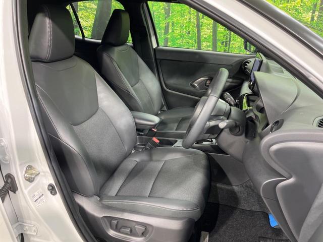 ヤリスクロス Z 純正8型ナビ 全周囲カメラ セーフティセンス レーダークルーズ 禁煙車 ETC2.0 電動リアゲート ハーフレザーシート パワーシート ドラレコ スマートキー LEDヘッド オートマチックハイビーム(8枚目)