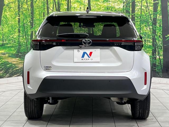 ヤリスクロス Z 純正8型ナビ 全周囲カメラ セーフティセンス レーダークルーズ 禁煙車 ETC2.0 電動リアゲート ハーフレザーシート パワーシート ドラレコ スマートキー LEDヘッド オートマチックハイビーム(15枚目)