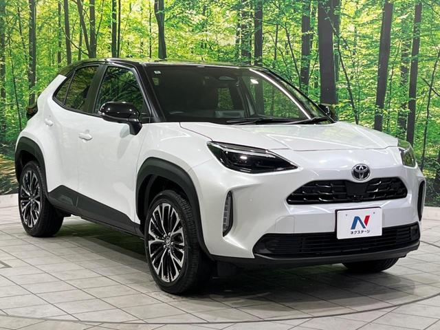 ヤリスクロス Z 純正8型ナビ 全周囲カメラ セーフティセンス レーダークルーズ 禁煙車 ETC2.0 電動リアゲート ハーフレザーシート パワーシート ドラレコ スマートキー LEDヘッド オートマチックハイビーム(16枚目)