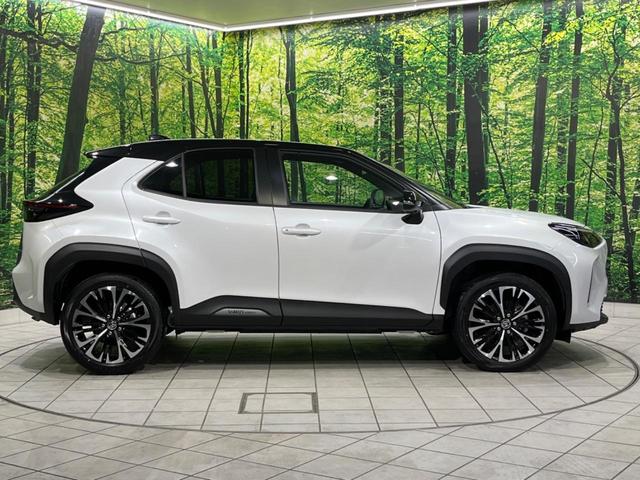 ヤリスクロス Z 純正8型ナビ 全周囲カメラ セーフティセンス レーダークルーズ 禁煙車 ETC2.0 電動リアゲート ハーフレザーシート パワーシート ドラレコ スマートキー LEDヘッド オートマチックハイビーム(21枚目)