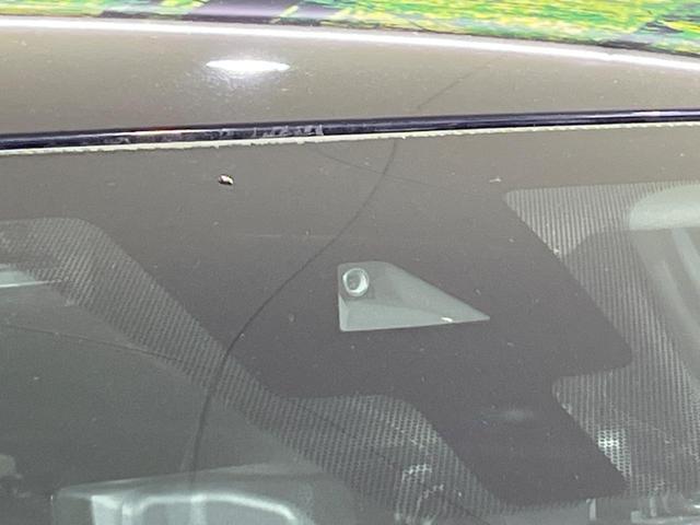 キックス X 純正9型ナビ 全周囲カメラ エマージェンシーブレーキ プロパイロット 禁煙車 ハーフレザーシート ETC ドラレコ スマートキー LEDヘッド オートライト ルーフレール オートエアコン フルセグ(5枚目)