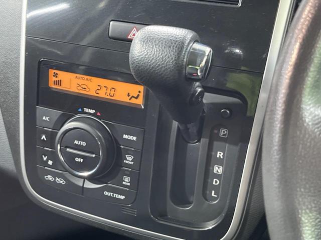 インパネシフトならハンドルからの移動距離が短く操作もスムーズ！また、足元が広くなりすっきりしますので、大柄な方でも快適にお過ごしいただけます。