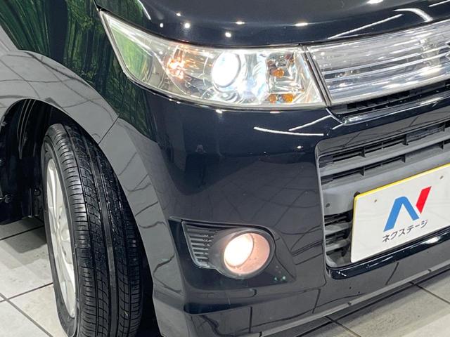 【ＨＩＤヘッドライト】非常に明るく前方を照らしてくれるので、悪天候や夜間の走行時も視界良好で安心してお乗りいただけます。