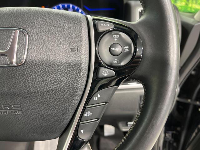 【アダプティブクルーズコントロール】高速道路での長距離走行が楽に！！自動で速度を保つクルーズコントロールが、衝突軽減システムと連携し、前方の車両を感知して車間を保つように速度調節してくれます！！