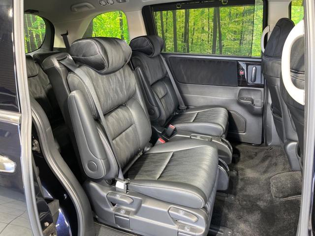 【オットマン付セカンドシート】足を延ばしてリラックスしたいときに便利なオットマン！ロングドライブや仮眠の際にもゆったり快適にお過ごしいただけます♪