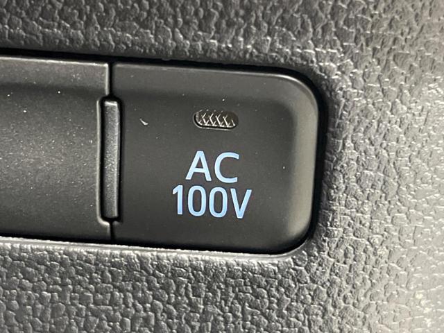 プリウス ＳセーフティプラスＩＩ　純正８型ナビ　全周囲カメラ　１００Ｖ電源　セーフティセンス　レーダークルーズ　禁煙車　ドラレコ　スマートキー　コーナーセンサー　ＥＴＣ２．０　ブラインドスポットモニター　ＬＥＤヘッド／フォグ（5枚目）