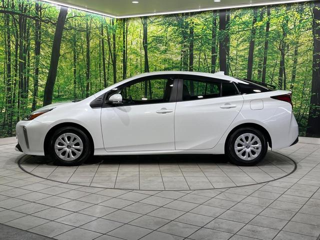 プリウス ＳセーフティプラスＩＩ　純正８型ナビ　全周囲カメラ　１００Ｖ電源　セーフティセンス　レーダークルーズ　禁煙車　ドラレコ　スマートキー　コーナーセンサー　ＥＴＣ２．０　ブラインドスポットモニター　ＬＥＤヘッド／フォグ（24枚目）