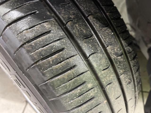 プリウス ＳセーフティプラスＩＩ　純正８型ナビ　全周囲カメラ　１００Ｖ電源　セーフティセンス　レーダークルーズ　禁煙車　ドラレコ　スマートキー　コーナーセンサー　ＥＴＣ２．０　ブラインドスポットモニター　ＬＥＤヘッド／フォグ（26枚目）