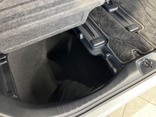 アルファード ２．５Ｓ　Ｃパッケージ　モデリスタフルエアロ　両側電動スライド　純正１０型ナビ　バックカメラ　禁煙車　電動リヤゲート　クルコン　ハーフレザーシート　パワーシート　ＬＥＤヘッド　オートライト　純正１８インチＡＷ　オートエアコン（44枚目）