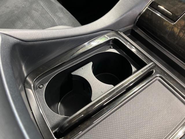 アルファード ２．５Ｓ　Ｃパッケージ　モデリスタフルエアロ　両側電動スライド　純正１０型ナビ　バックカメラ　禁煙車　電動リヤゲート　クルコン　ハーフレザーシート　パワーシート　ＬＥＤヘッド　オートライト　純正１８インチＡＷ　オートエアコン（56枚目）