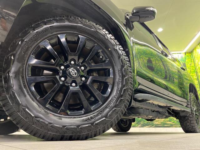 ランドクルーザープラド ＴＸ　Ｌパッケージ・ブラックエディション　後期　７人乗り　ムーンルーフ　純正９型ナビ　全周囲カメラ　セーフティセンス　禁煙車　黒革シート　シートベンチレーション　パワーシート　ＥＴＣ２．０　スマートキー　ＬＥＤヘッド　オートライト（14枚目）